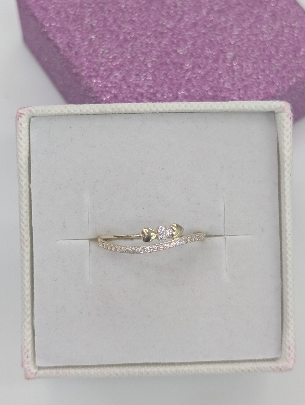 10kt Real Gold Women's Ring Size 7